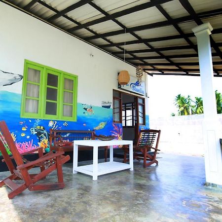 Bluefin Adventure And Deep Sea Fishing Hostel Hikkaduwa Buitenkant foto